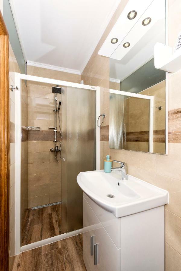 Old Split Apartment Ngoại thất bức ảnh