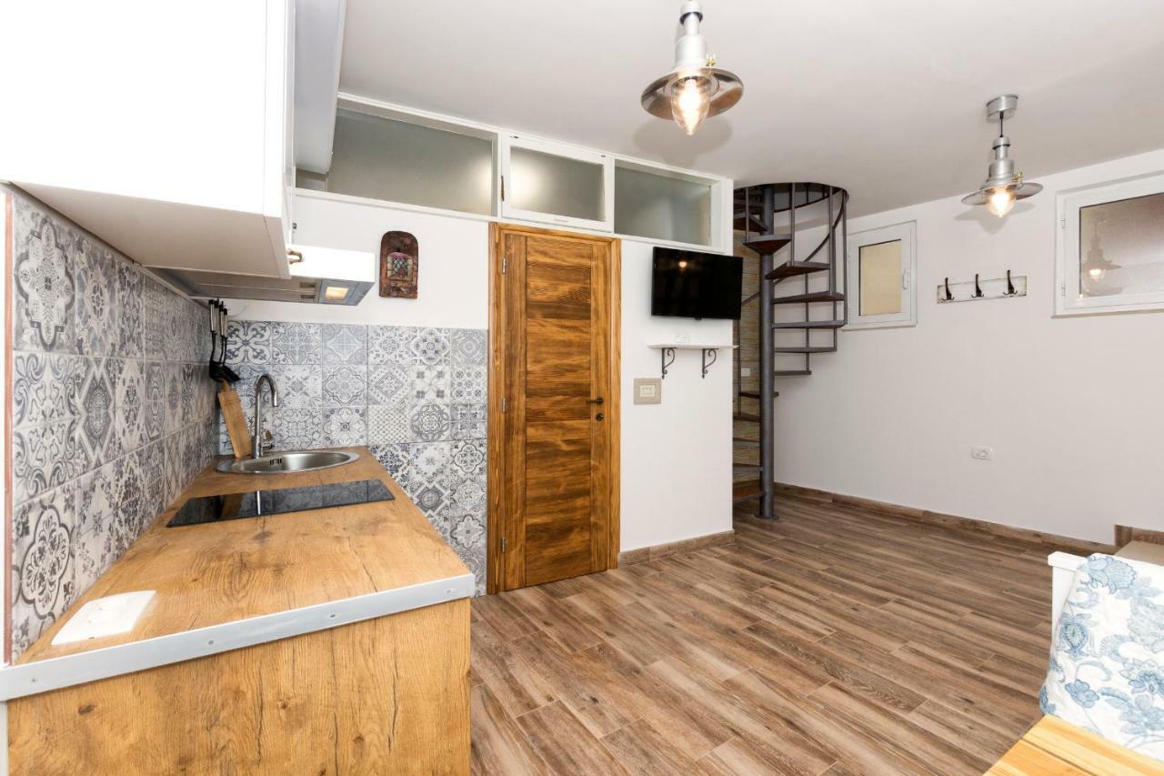 Old Split Apartment Ngoại thất bức ảnh