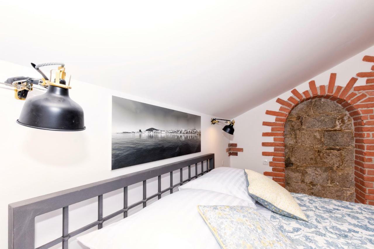 Old Split Apartment Ngoại thất bức ảnh